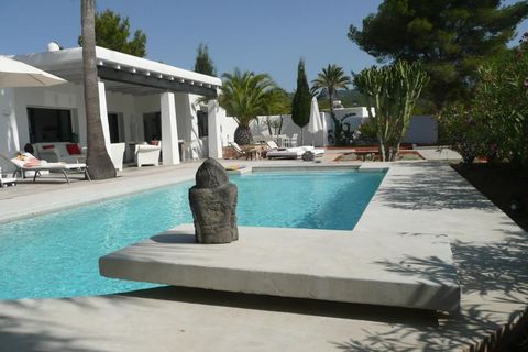 Villa a Cala Tarida, Ibiza, Cala Tarida - € 1.700.000 | Ref: CVE607 - foto 2